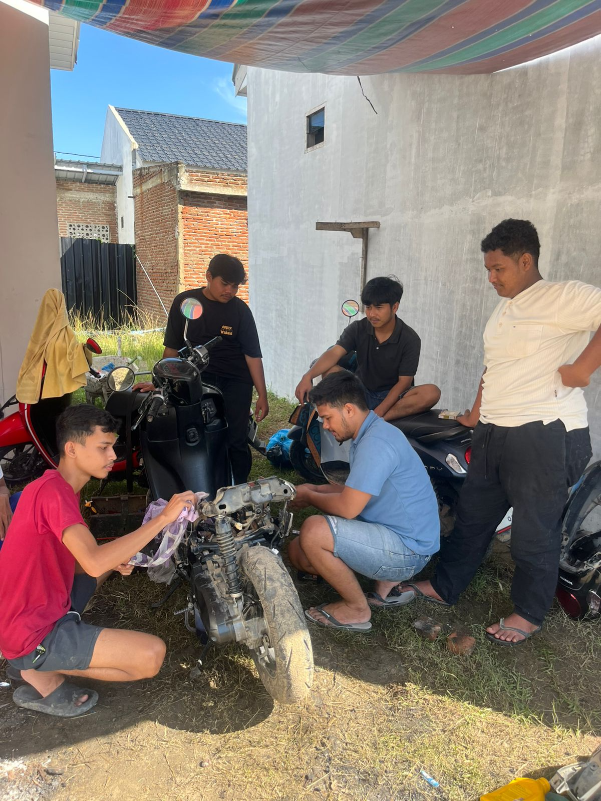 dokumentasi mahasiswa sedang service